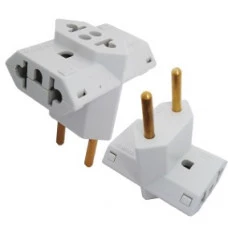 ADAPTADOR DE TOMADA PINO BENJAMIN TIPO T